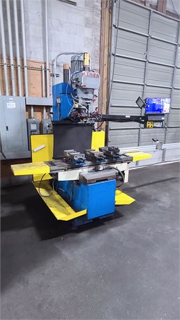 Revolution KM-35VIII Vertical Machining Center