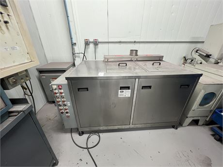 Blackstone-NEY Model A0II-2-1824-TR Ultrasonic Cleaning System