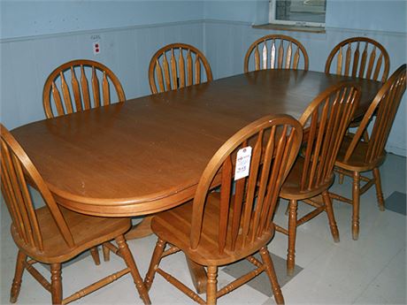 Kitchen Table & (8) Chairs