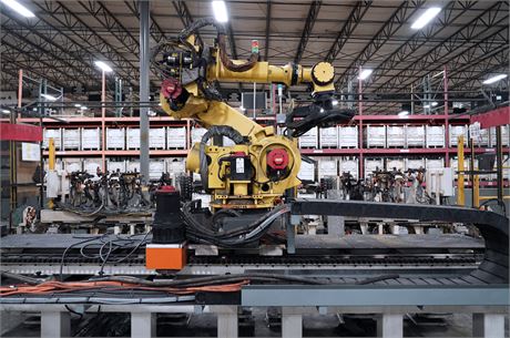 Fanuc Robot R-2000iB/165F w/ RTU (2015)