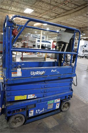 Upright Manlift