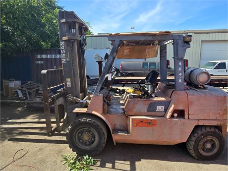 Nissan B50V Propane Forklift