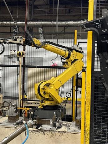 NELSON STUD WELDING CELL WITH FANUC M-710iC/50 R-30iB AND ROBOT INTERFACE.