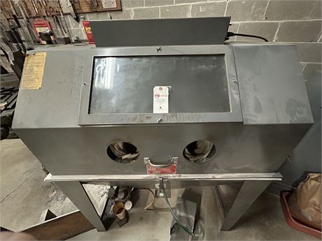 Trinco Model 48X24SL/400PT Dry Blast System w/ Pull Thru Dust Collector