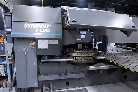 Strippit 1500 30H Turret Punch Press (2000)