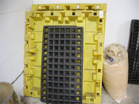 Lot of (2) 5ft x 5ft Fluid Containment Platforms