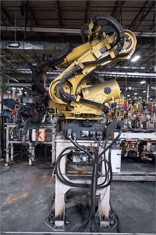 Fanuc Robot R-2000iB/165F w/ Stand (2014)