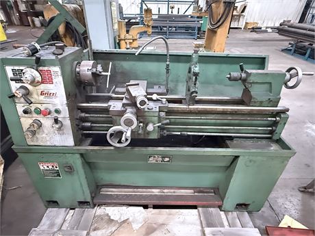 Grizzly Industrial Manual Lathe