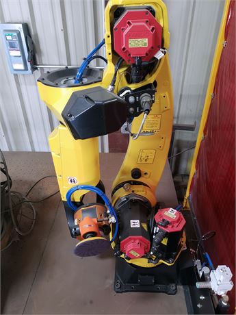 Fanuc M-20iD25 Robot with Grinding Attachment (2022)