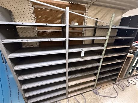 3 SECTION SHELVING UNIT