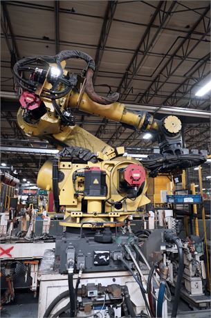 Fanuc Robot R-2000iB/165F w/ Stand (2014)