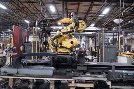 Fanuc Robot R-2000iB/165F w/ RTU (2014)