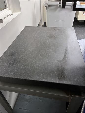 18" x 24" Black Granite Surface Plate w/ Stand