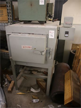 Lucifer Model 7022-F Industrial Box Furnace