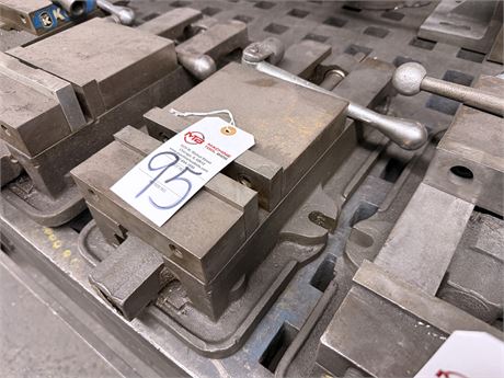 KURT 6" Machine Vise