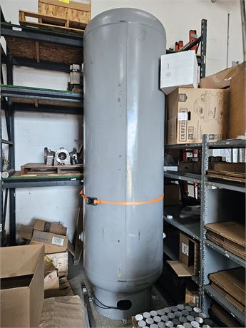Penway 500 Gallon Vertical Tank (2022)