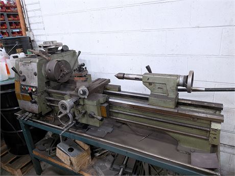 Busy Bee DF-1237G Manual Lathe