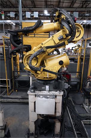 Fanuc Robot R-2000iB/165F w/ Stand (2014)