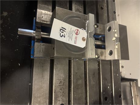 Kurt 6" Jaw Machine Vise