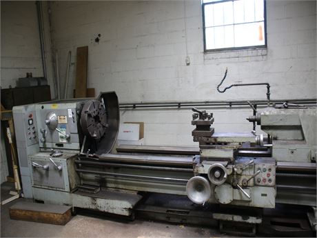Poreba Model TPK-80 Engine Lathe
