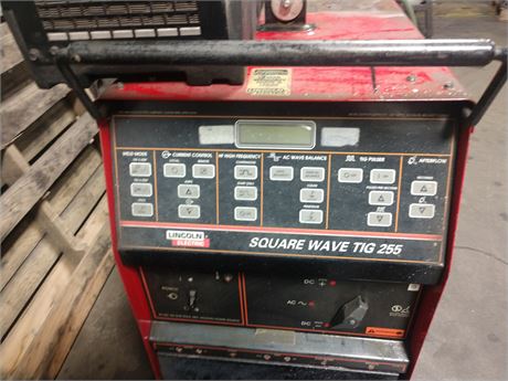 Lincoln Electric Square Wave Tig 255