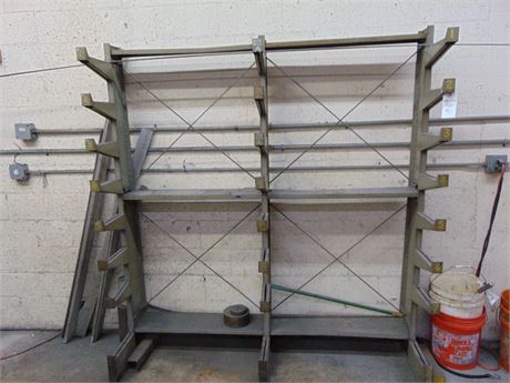 Lyon Cantilever Rack