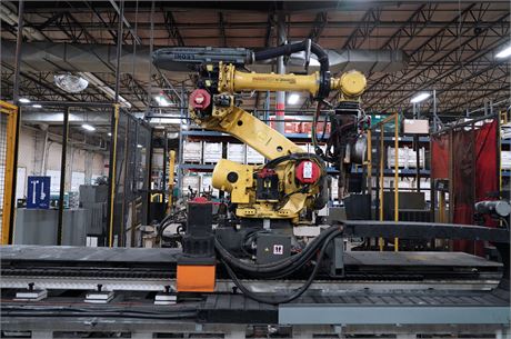 Fanuc Robot R-2000iC/165F w/RTU (2016)