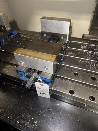 Kurt 6" Jaw Machine Vise