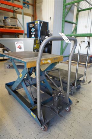 T&S Equipment CO. (1) Hydraulic Table Cart