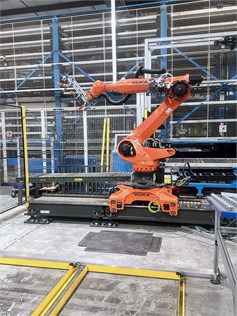 Kuka KL4000 Industrial Robot System (2022)