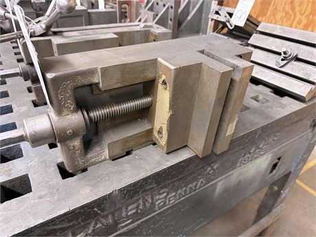 Vertical Machine Vise