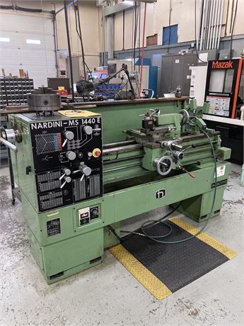 Nardini MS-1440 E Manual Lathe