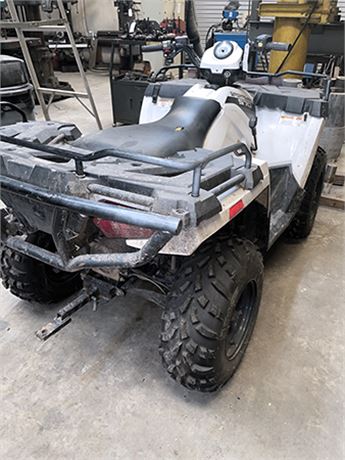 Polaris Sportsman 570 EFI Quad ATV (2014)