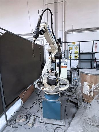 Daihen NV61 6‑Axis Robot Welder (2012)