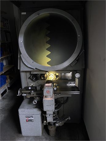 Jones & Lamson FC-30 Optical Comparator
