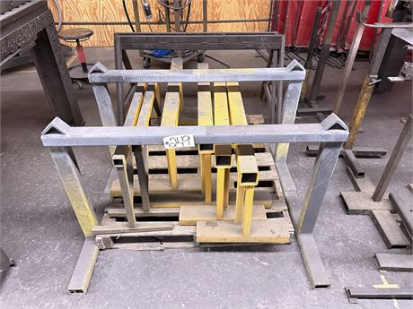 (1) Lot of Assorted Saw Matel Horses & Pipe Stands