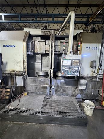 Hwacheon VT550 Vertical Machining Center (2006)