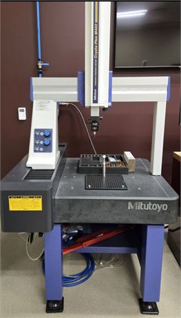 Mitutoyo Crysta-Plus M443 CMM (2014)