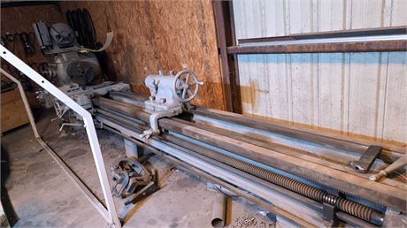 Lodge & Shipley 18" Heavy Duty Selective Head Engine Lathe
