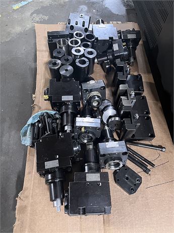 LOT OF LIVE TOOLING