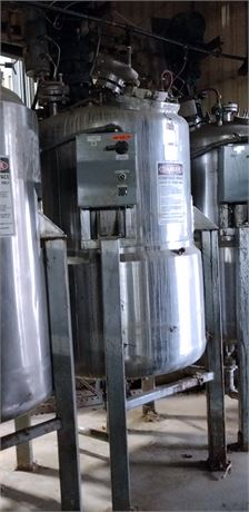 Walker Stainless Equipment 300 Gal Vacuum Pressure Reactor