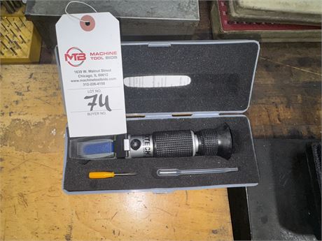 Portable Refractometer w/ Case