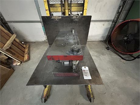 Die and Mold Electic Stand Up Platform Lift