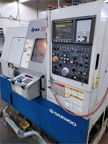 Daewoo Lynx 210A CNC Lathe (2004)