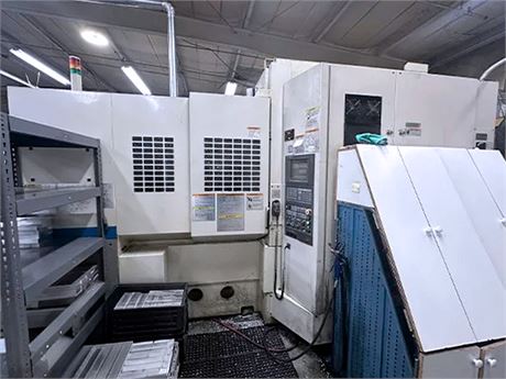 Okuma MA-40HA Horizontal Machining Center (2003)
