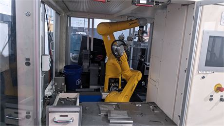 Staubli TX90 6-Axis Robots (2) + Processing Cell (2016)