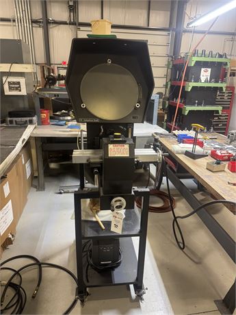 Suburban Tool  Master View #MV-14 Optical Comparator