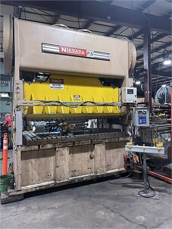 Niagara PN-335-96X48 Straight Side Press