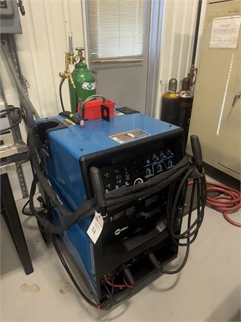 Miller Syncrowave 250 DX Tig Welder