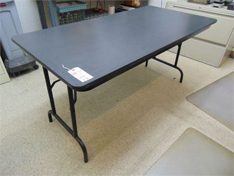 Folding Tables